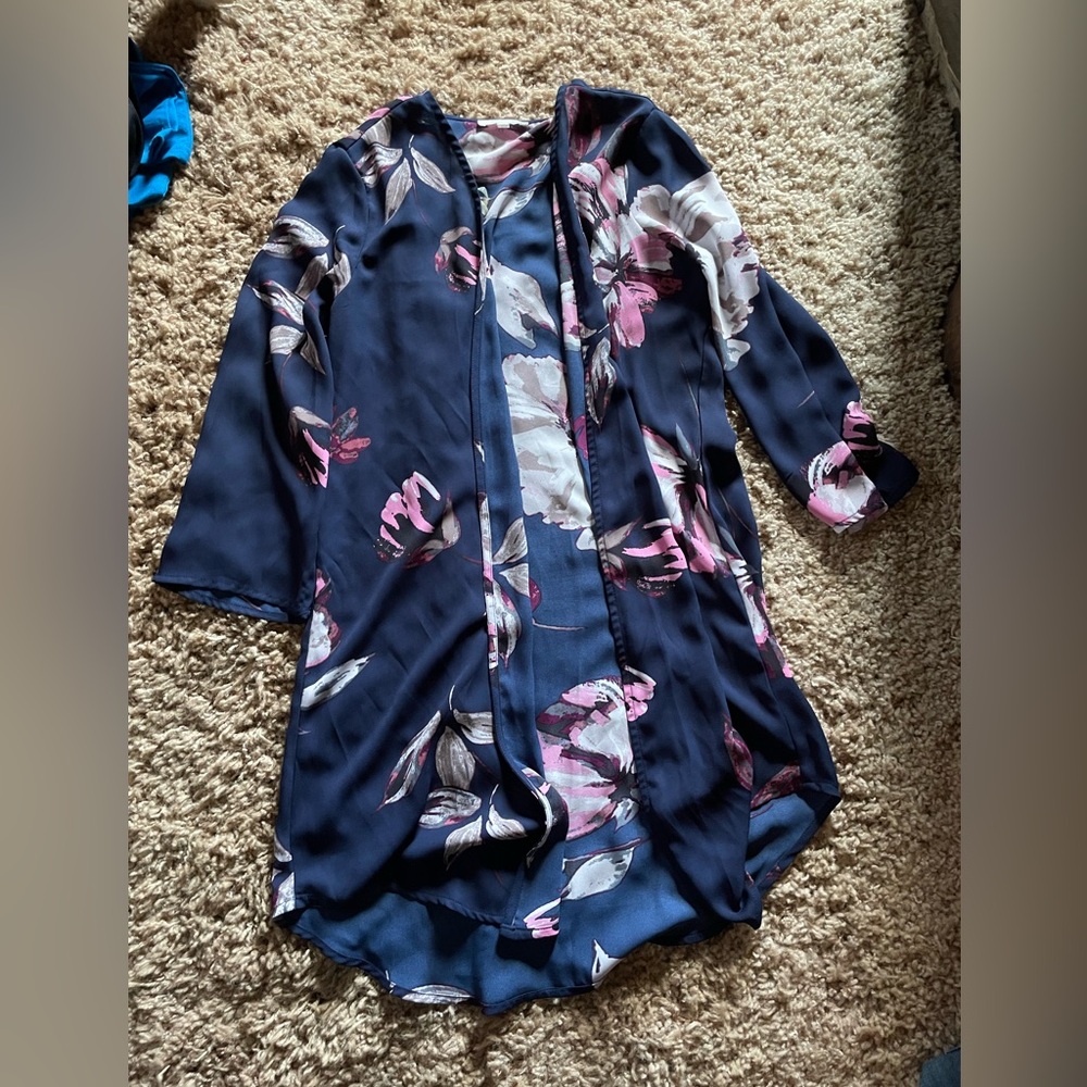 Maurice’s XS blue floral cardigan